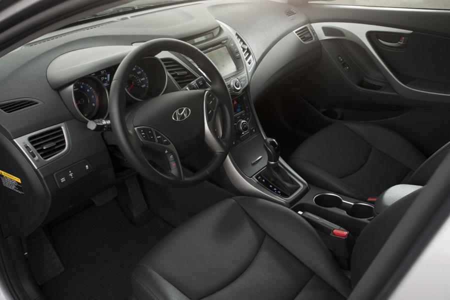  Hyundai Elantra 2014 года  (фото 17 из 39)